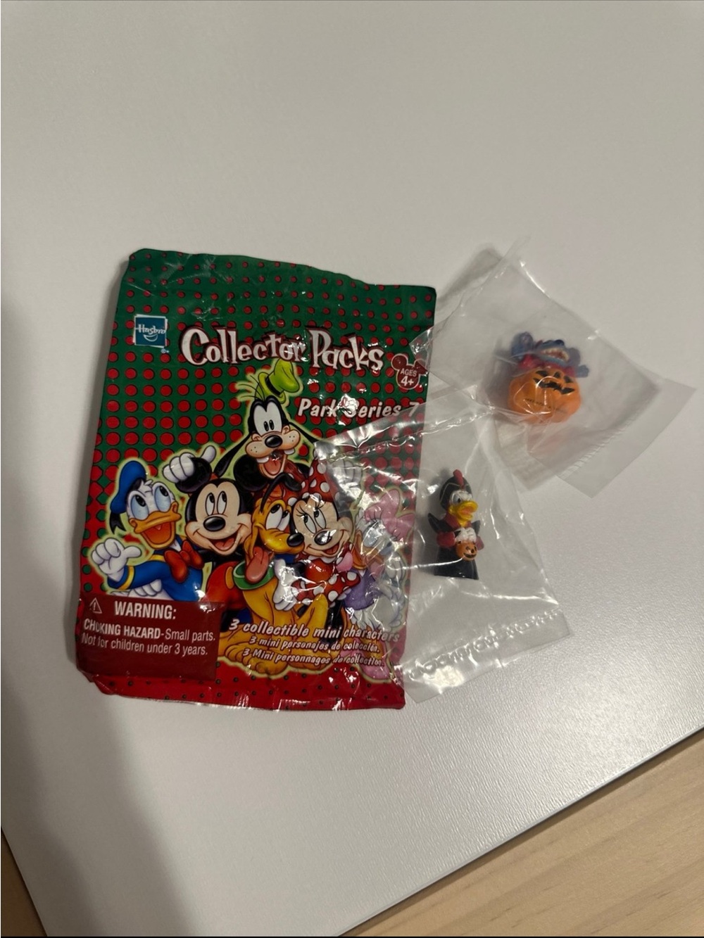 Disney Collector Packs Park Series 7 Holidays Halloween Stitch Donald Jafar